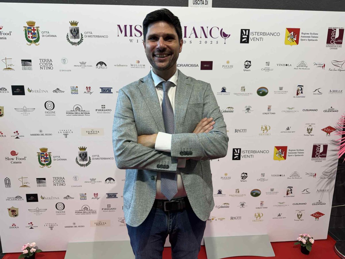 Galleria foto 'Si alza il sipario sui Misterbianco Wine Awards 2025: terza edizione tra gusto, cultura e territorio' - foto 1