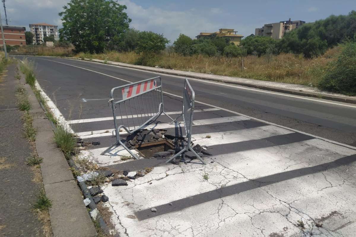 La buca in via Galermo