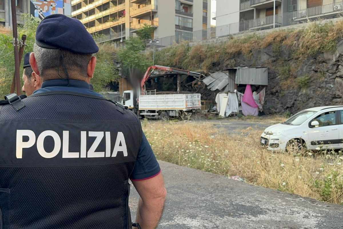 VIDEO | Bonificata l’area sciarosa di Corso Sicilia a Catania: espulsi 5 stranieri irregolari