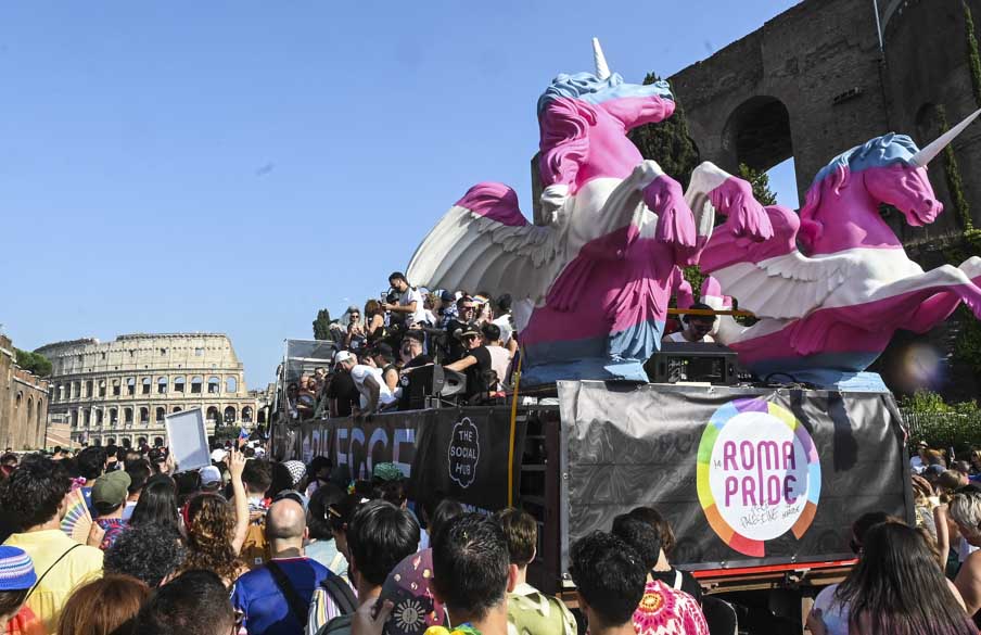 Un’estate al… Pride: libertà di essere e contrasto a ogni forma di violenza