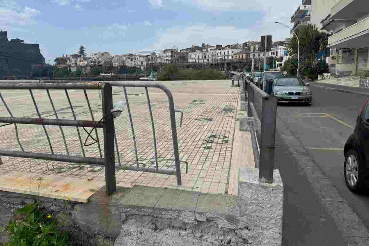 Dalla riqualificazione all’obiettivo sul mare. Aci Castello, il sindaco Scandurra al QdS: “Ecco qual è il nostro sogno”