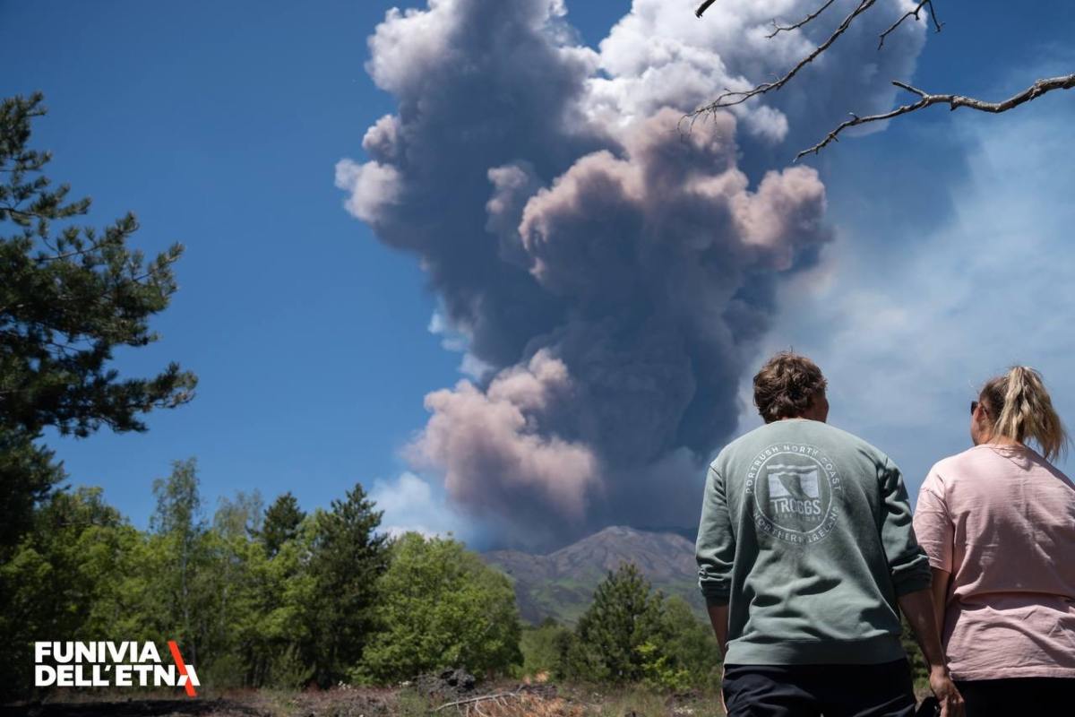 Eruzione, Russo Morosoli: “A Etna Sud rispetto dei divieti, a Etna Nord anarchia e improvvisazione”