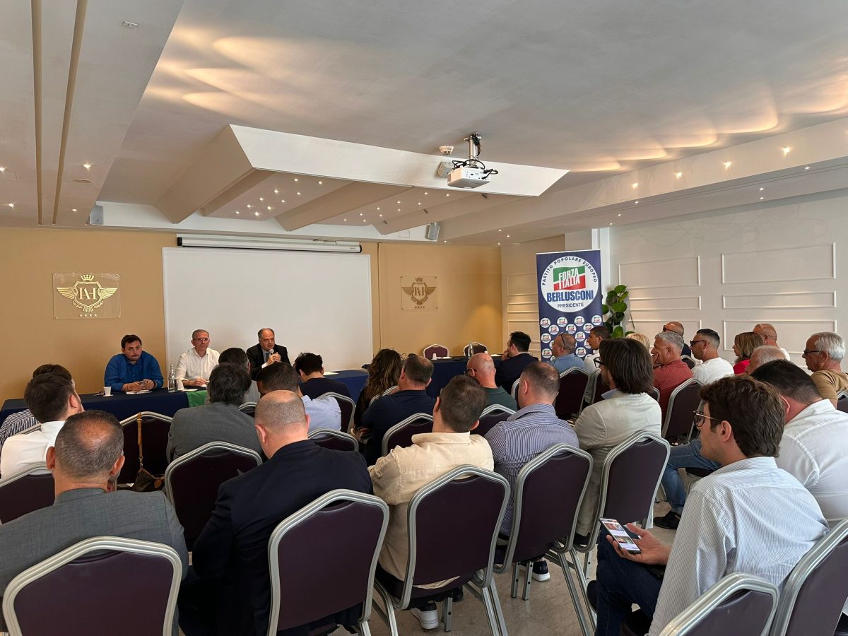 Più aiuti ai Comuni siciliani ed elezione diretta del presidente delle province, le proposte di Forza Italia da Catania