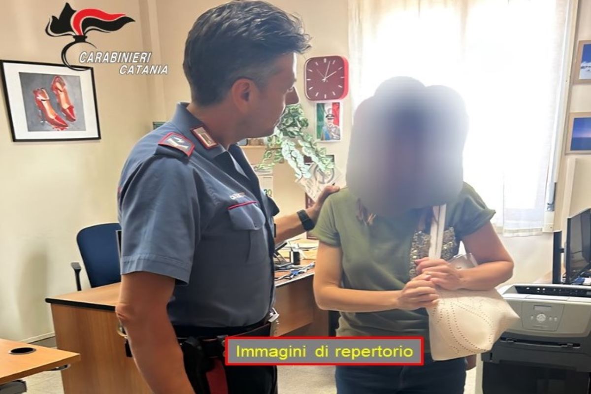 La lite e l’aggressione alla moglie davanti ai figli piccoli, scatta un arresto a Librino