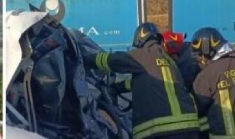 Schianto al ritorno della laurea della figlia, morti marito e moglie