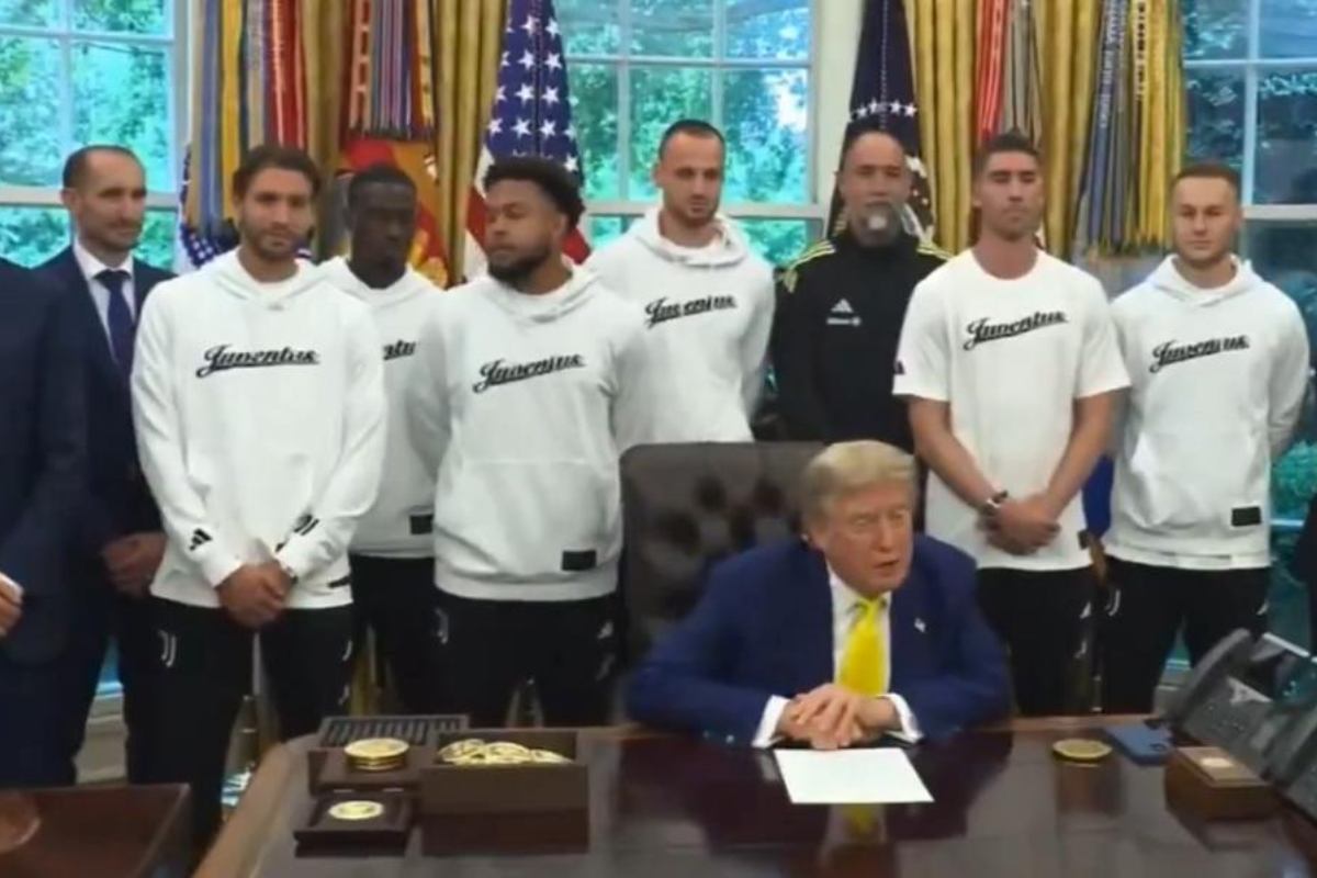 VIDEO | La Juventus incontra Trump. Il presidente USA: “Avete donne in squadra?”. La reazione