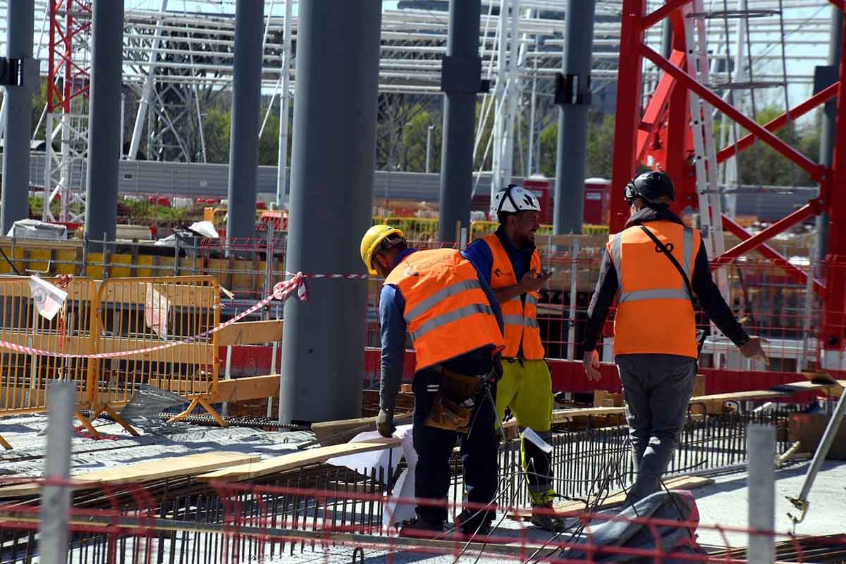 Salario minimo in Italia? Già presente nei contratti. Basta applicare i Ccnl e rendere i controlli tempestivi