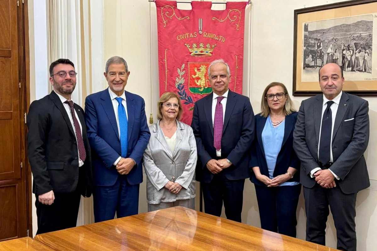 Piantedosi e Musumeci in visita a Randazzo: “Lo Stato c’è, legalità e sviluppo per futuro senza mafie”