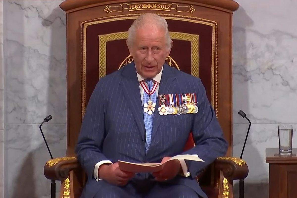 Re Carlo e Leone XIV capi religiosi e di Stato