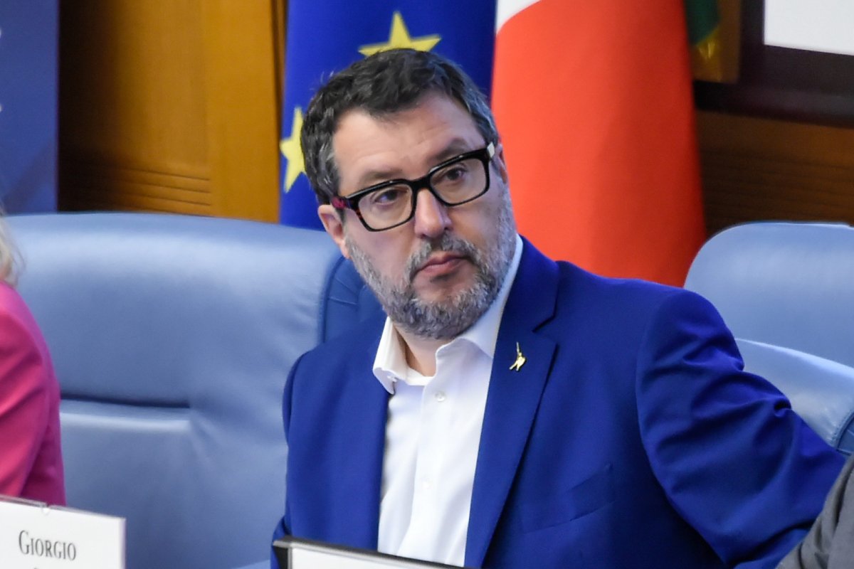 Ponte sullo Stretto, Salvini: “Entro martedì risposte alla Corte dei Conti”