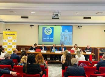 Trasporto aereo, Ryanair: ecco ‘Tad’ per agenzie viaggio fisiche, più trasparenza per consumatori
