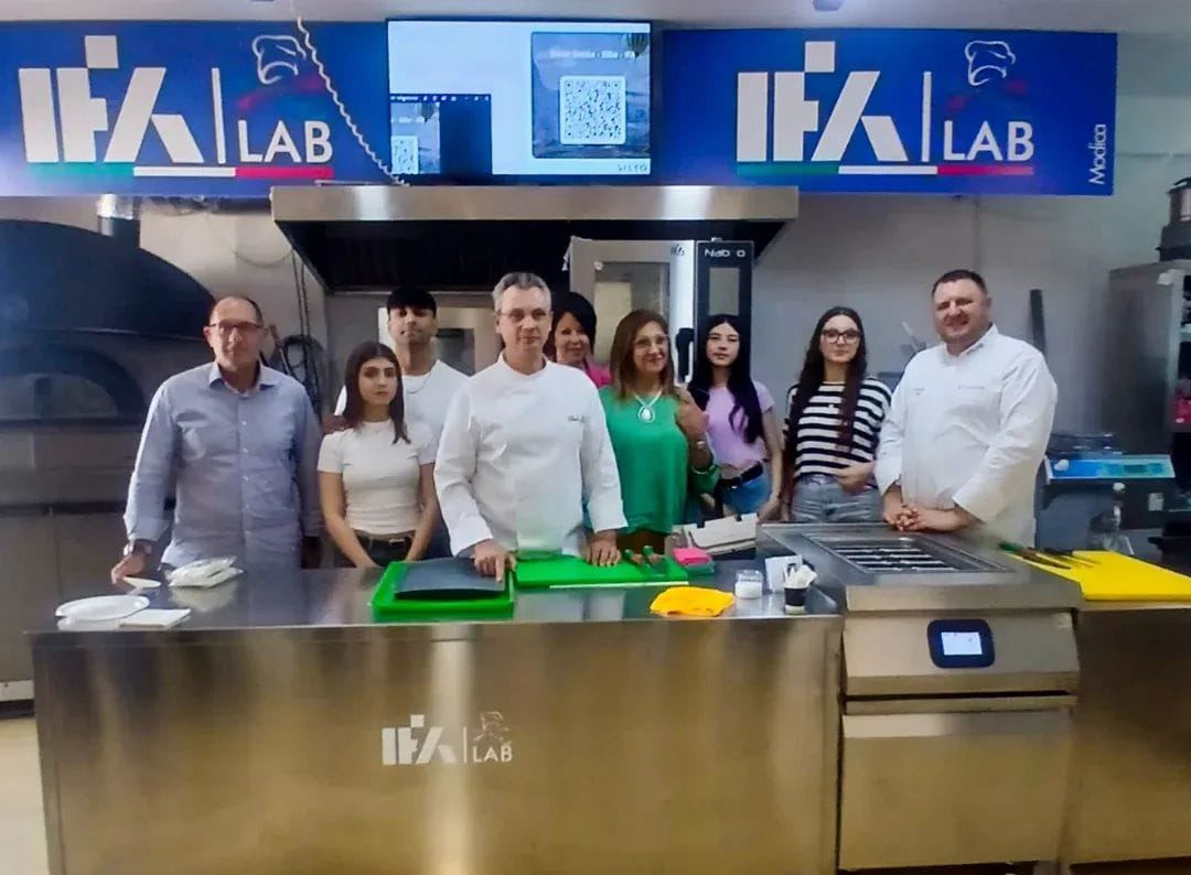 Cucinare solo attraverso il suono: gli studenti iblei scoprono il futuro innovativo della ristorazione