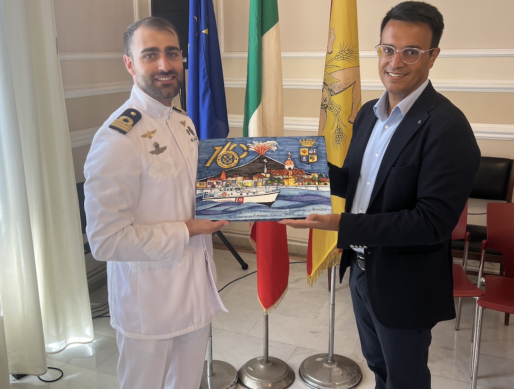 Riposto, un omaggio speciale per i 160 anni della Capitaneria di Porto