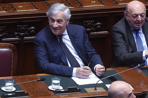 Energia, Tajani: non confondere Ue con fondamentalismo green Energia, Tajani: non confondere Ue con fondamentalismo green