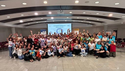 ”Risate in podcast”: il benessere a portata di click