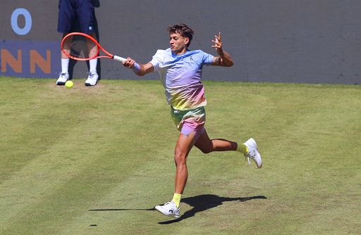 Tennis, Cobolli al terzo turno a Wimbledon