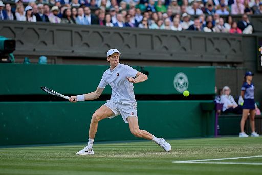 Tennis, Sinner, il gomito sta meglio, oggi si allena