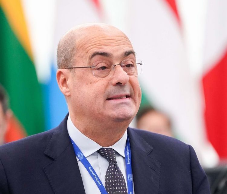 Ue, Pd e S&d voteranno contro la sfiducia a von der Leyen