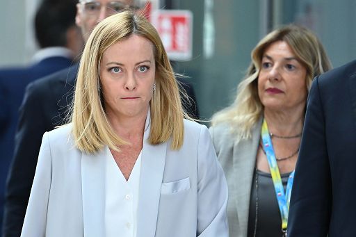 Ucraina, al via call ‘volenterosi’ da Roma. C’è Kellogg, Meloni chiama Starmer e Macron