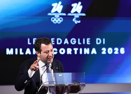 Lega: giunta disastrosa ha bloccato Milano, si torni al voto