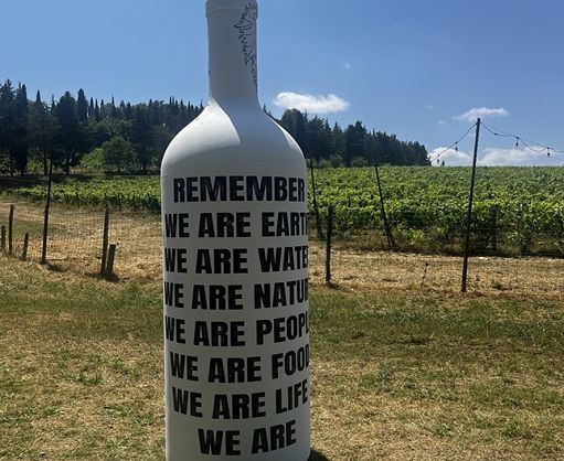 Vino, al Castello di Meleto un’installazione di Marcela Castaneda