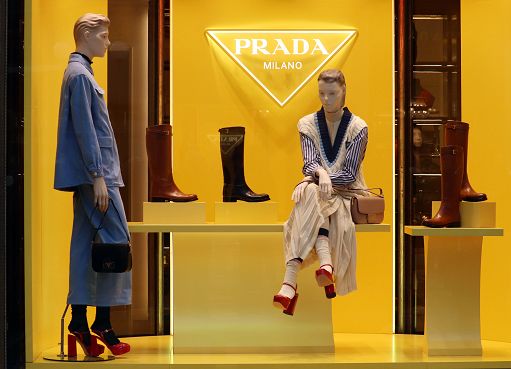 Prada: nel I semestre ricavi a 2,74 mld (+8%), utile a 386 mln