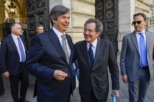 Intesa Sanpaolo chiude il suo “miglior semestre”, utile +9% a 5,2mld