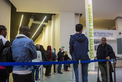 Istat: a giugno occupazione stabile a 62,9%, disoccupazione cala al 6,3%