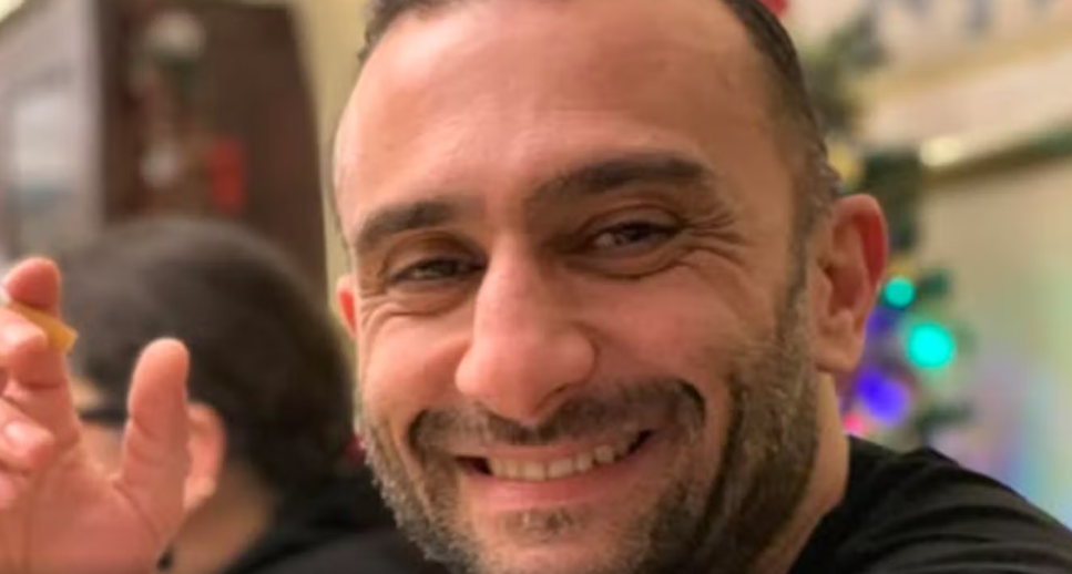 Addenta un boccone di mozzarella, poi il soffocamento fatale: addio ad un cameriere 50enne