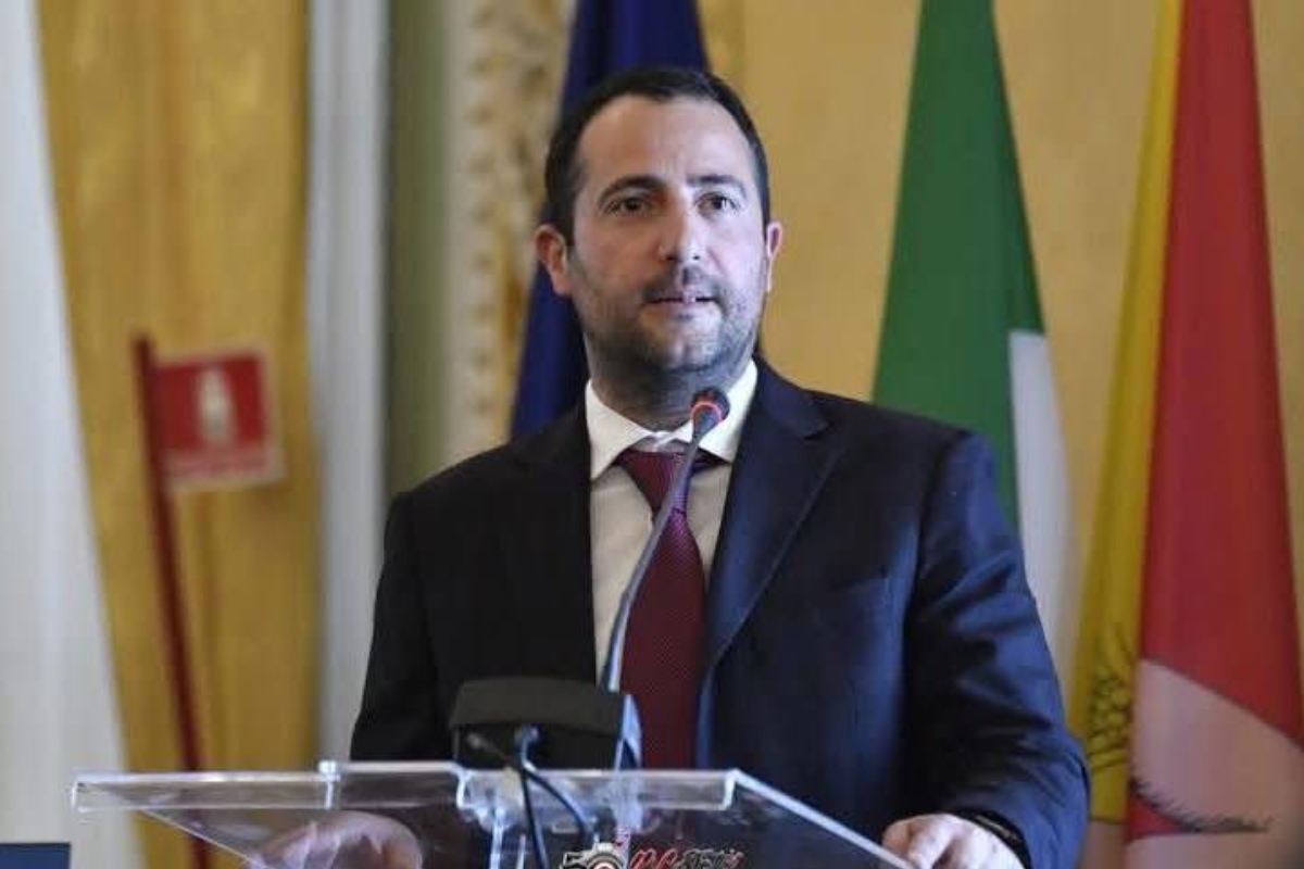 Incendio Ecomac, Colianni: “È inaccettabile. Sarò presente ad Augusta, chiederò a Roma regole severe”