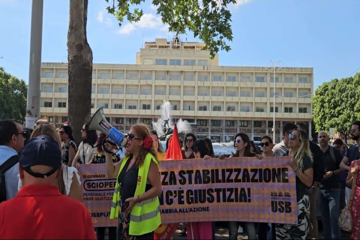 Il Pnrr come un boomerang: centinaia di precari del Tribunale di Catania chiedono la stabilizzazione