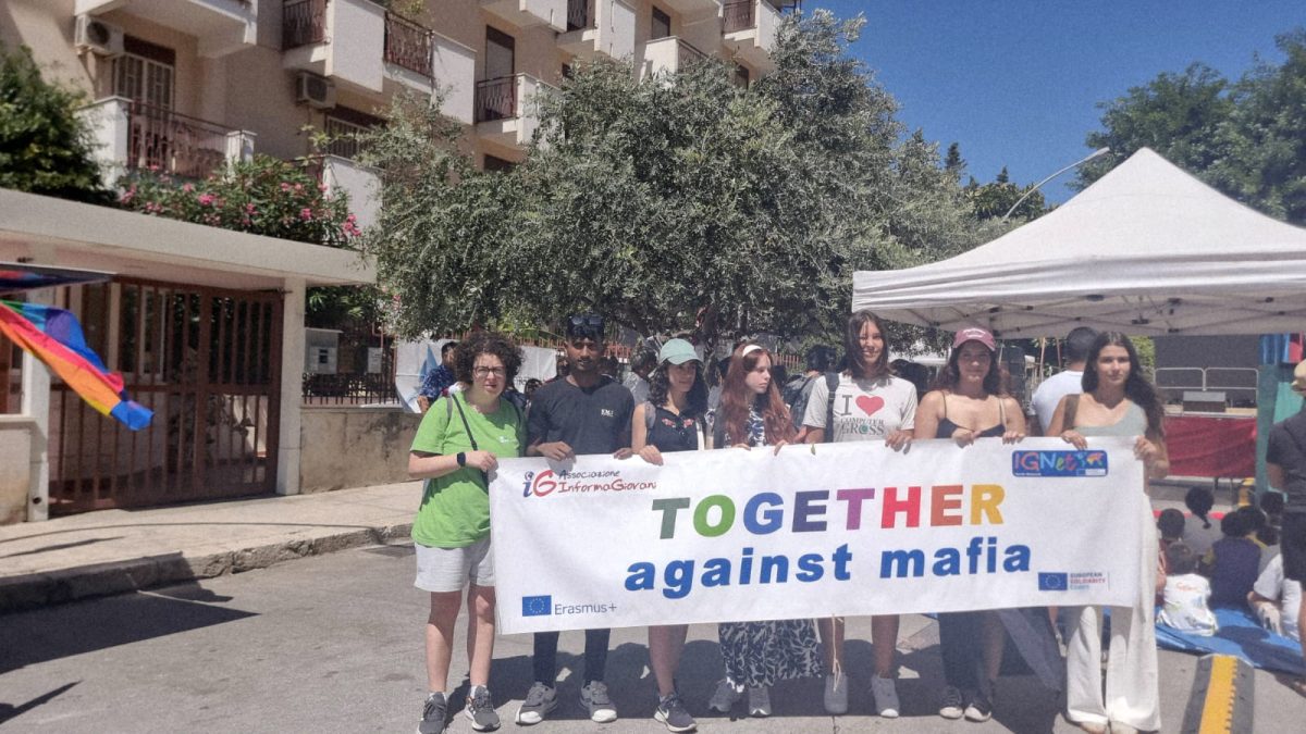 Via D’Amelio, da tutta Europa e dal Bangladesh anche i volontari del Corpo europeo di solidarietà