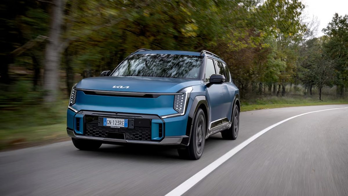 Nuova Ev9 Gt, debutta in Italia il Suv Kia più potente di sempre