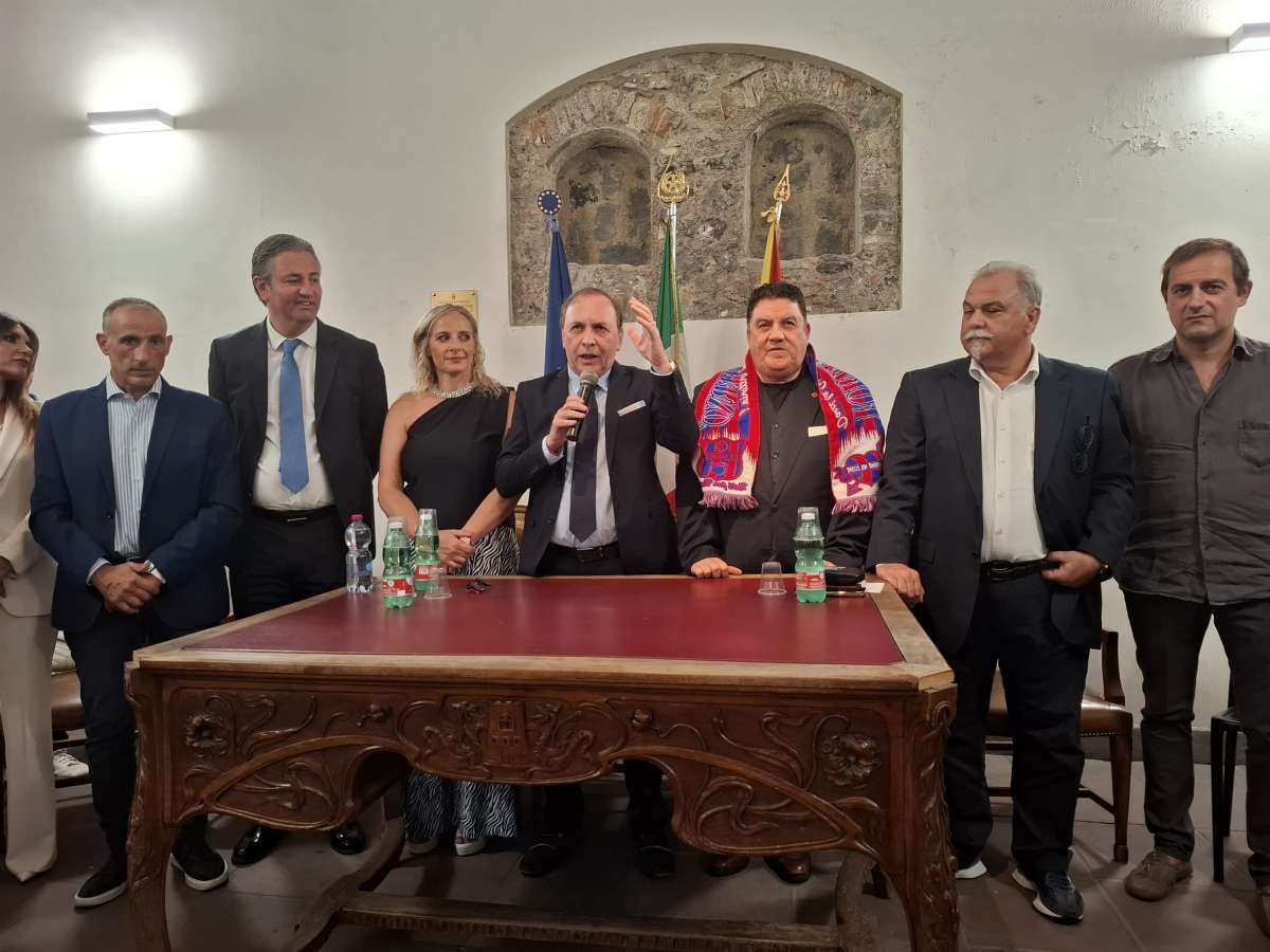 VIDEO | Paternò Calcio, presentata la nuova società: tifosi in festa per Yahya Kirdi