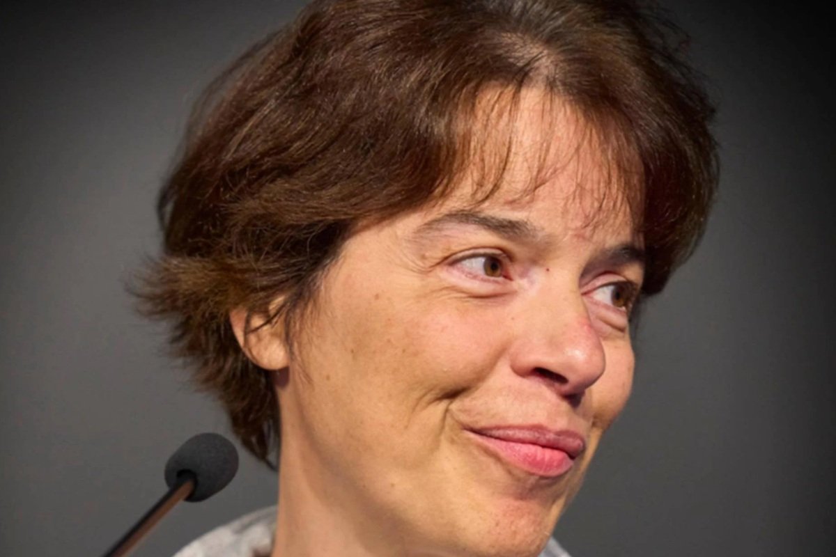 Lo strazio della malattia e il suicidio assistito, è morta la giornalista Laura Santi: “Ricordatemi