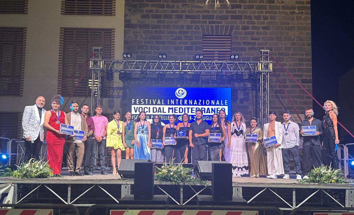 Marianna incanta Pantelleria: “Iguana” trionfa al Festival “Voci del Mediterraneo 2025”.