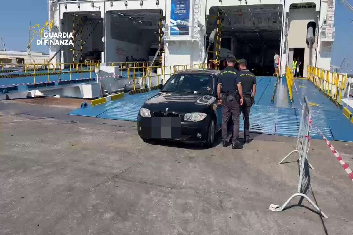 Fuggiti all’estero per evitare la condanna, due uomini arrestati al rientro in Sicilia