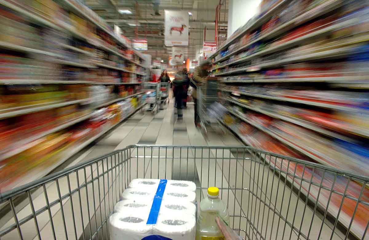 “Colpo” dei ladri in un supermercato di Agrigento: rubati circa 10.000 euro