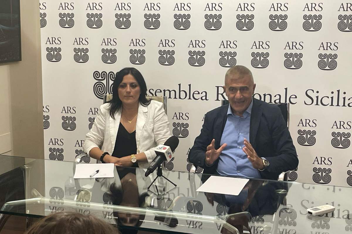 VIDEO | Dai termovalorizzatori e Consorzi all’eco-digital, Marano e Pecoraro Scanio all’attacco: “In Sicilia serve un cambio di rotta”