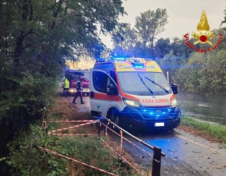 Violento nubifragio, albero cade e uccide una donna: la tragedia