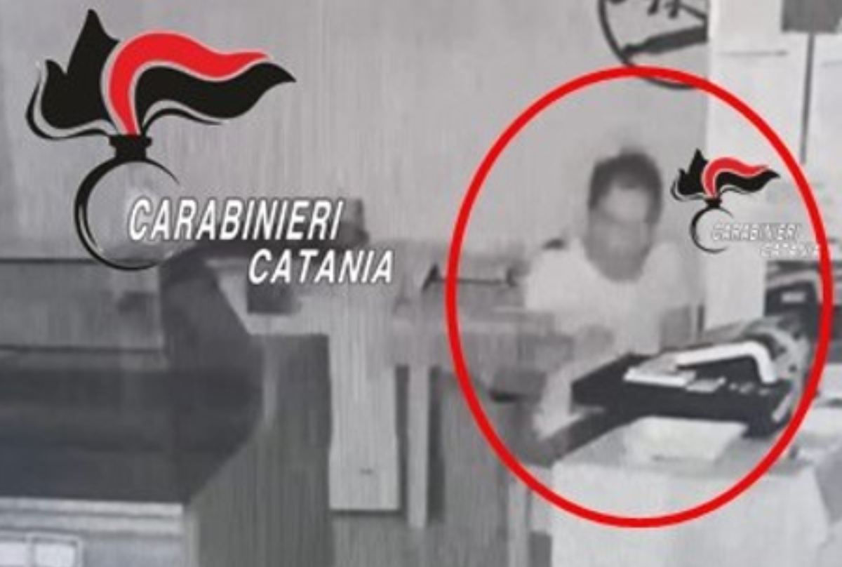 Entra di notte in pescheria per rubare, ma non trova contanti: portati via alcuni kg di pesce spada