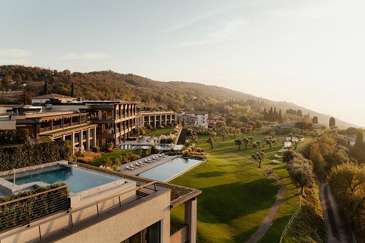 Il resort Cape of Senses ospita Champagne Palmer sul Lago di Garda