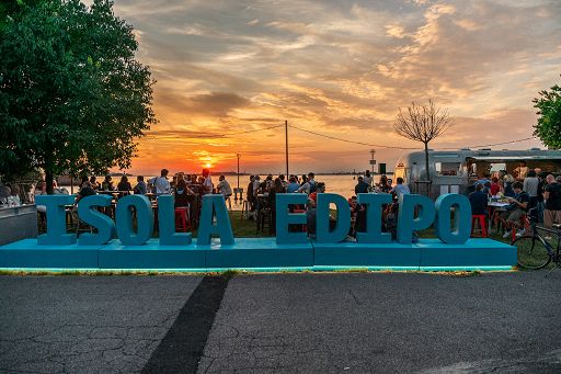 Festival, Isola Edipo alla Mostra del Cinema di Venezia Festival, Isola Edipo alla Mostra del Cinema di Venezia