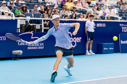 Tennis, Sinner batte Mannarino e accede ai quarti a Cincinnati