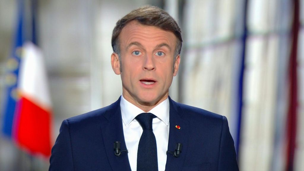 Ucraina, Macron: pressione su Russia fino a raggiungimento pace
