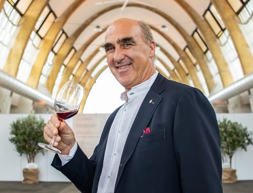 Enogastronomia, è online la guida “The WineHunter Award 2025″