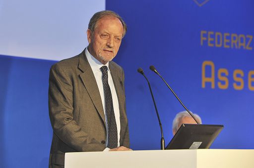 Calcio, appello dell’Assoallenatori: “Israele deve fermarsi”