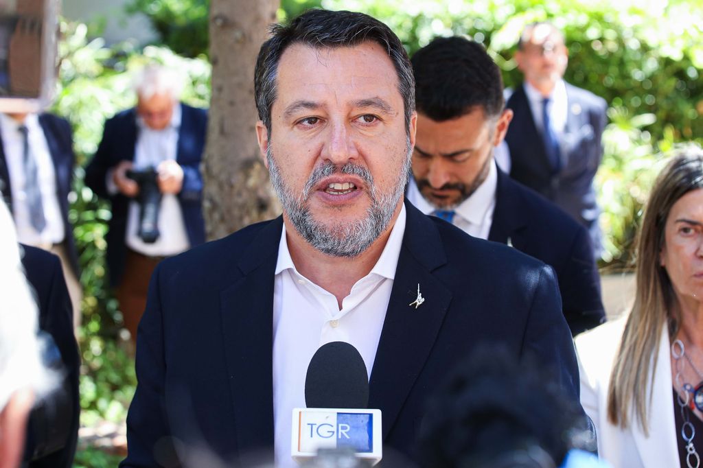 Italia-Francia, Salvini: non è insulto dire a Macron “tàches al tram”