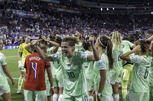 Calcio, Europeo femminile 2029: l’Italia ritira la candidatura
