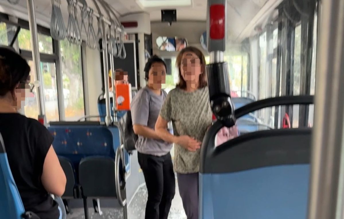 Esplode un estintore su un bus a Catania, volontaria colpita dal liquido